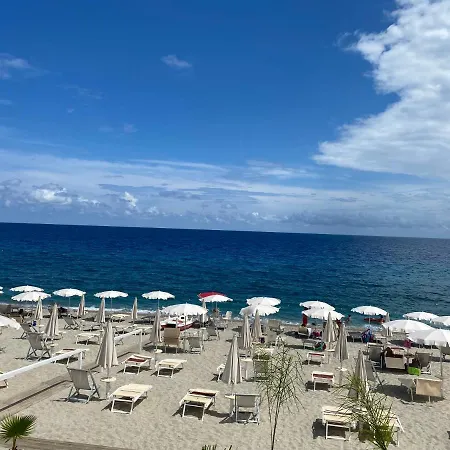 Luce Del Sole Montepaone Lido